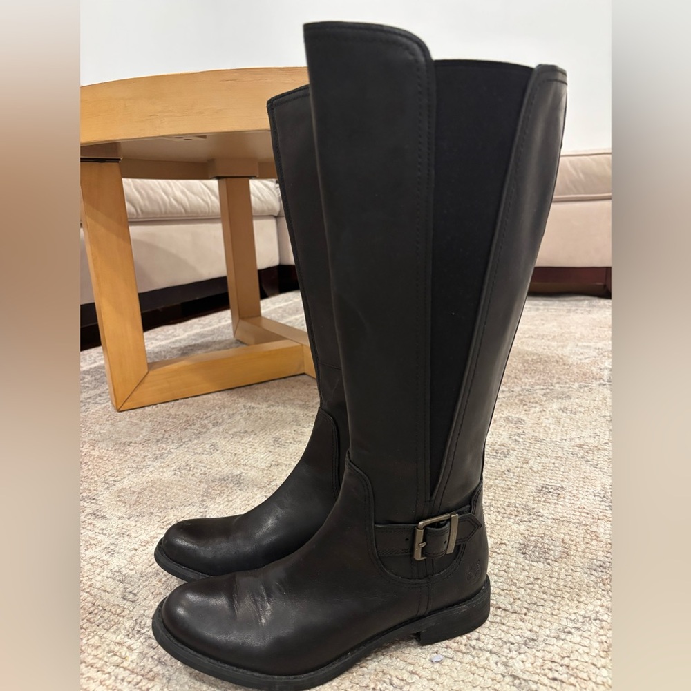 Timberland Women's Black knee boots with elastic side size 7.5